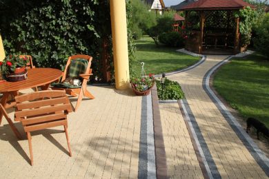 PAVING & LANDSCAPING