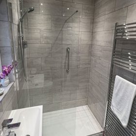 bathroom2